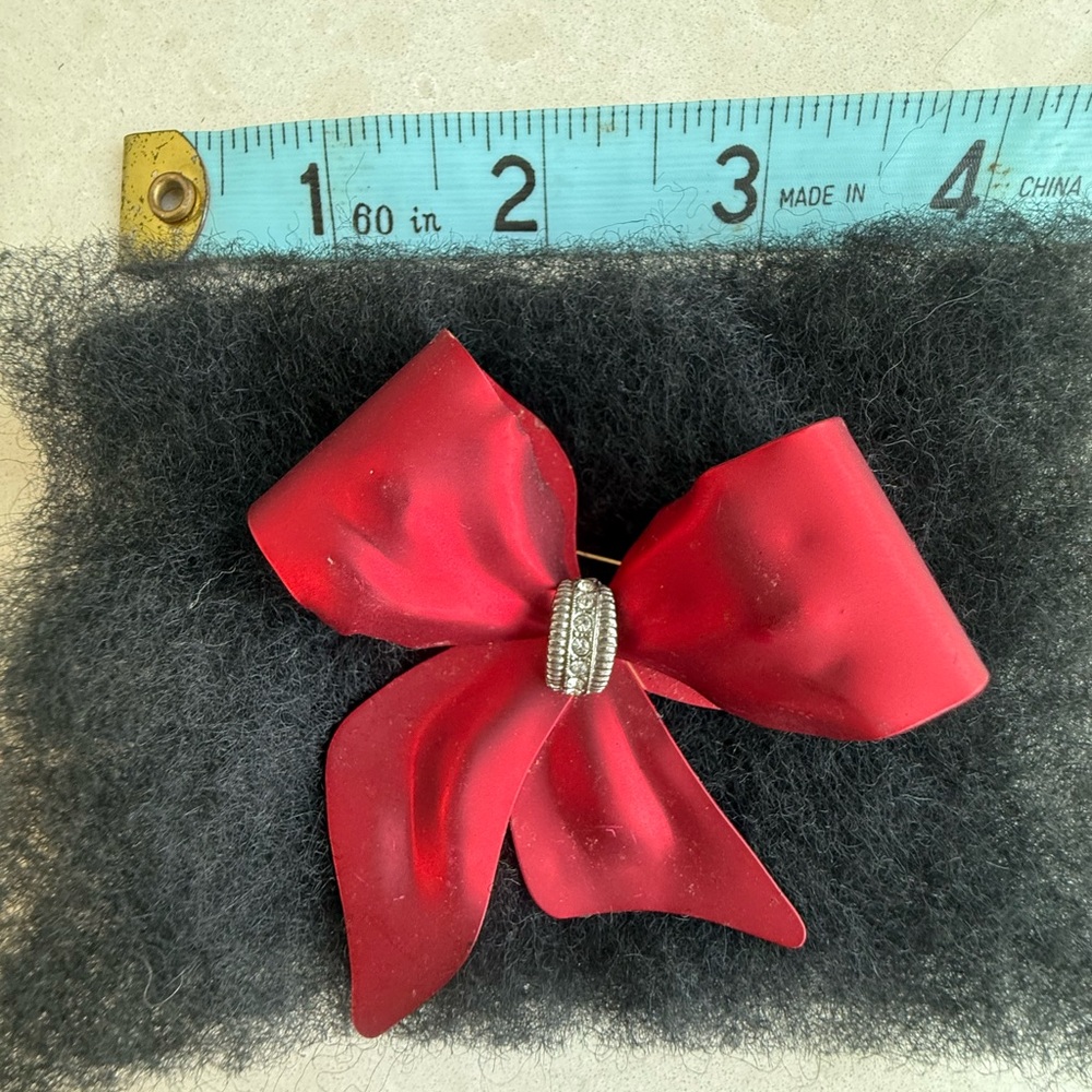 Vintage Metal Red Bow Pin/Brooch w/Rhinestones